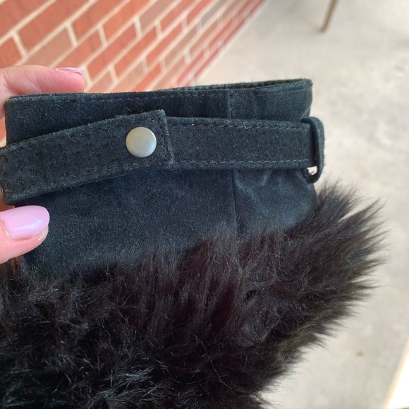 Express faux fur jacket with leather hem - Picture 2 of 4